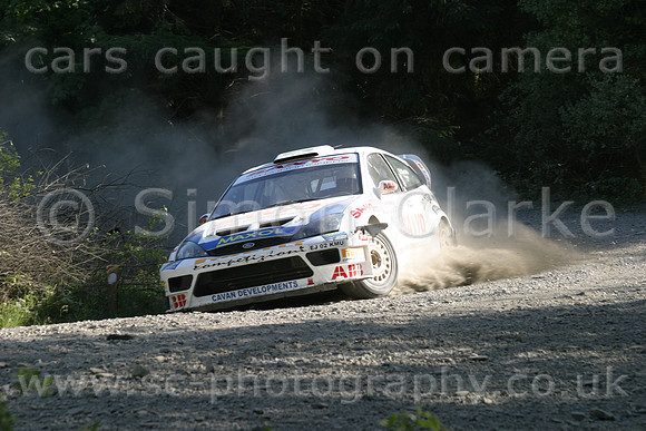 wales04_car003b