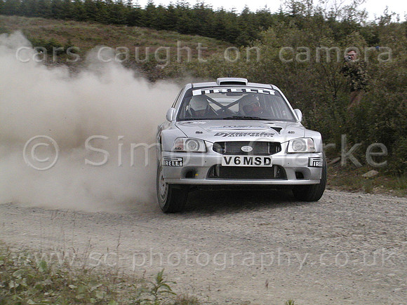 car001b