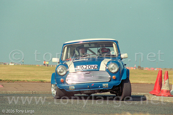 38-99OM1-33