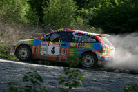 wales04_car004g
