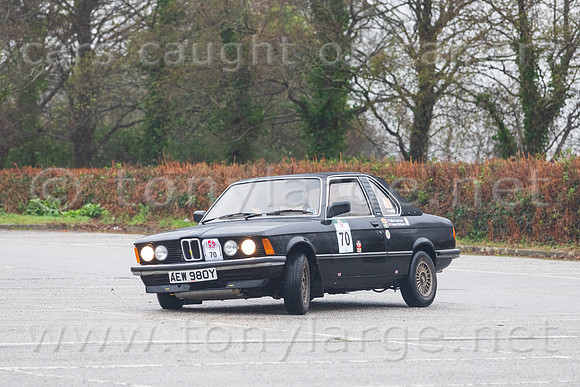 70-LJ18_53430