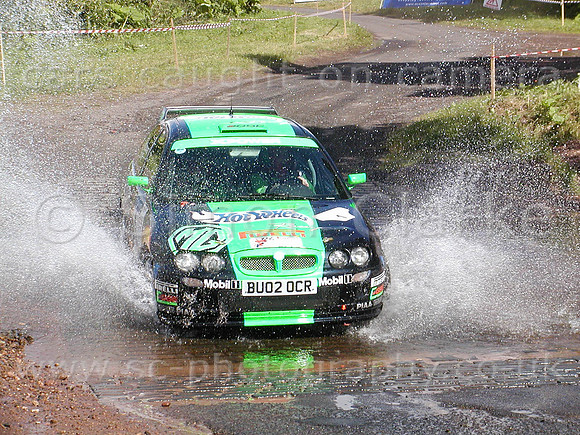 car001b
