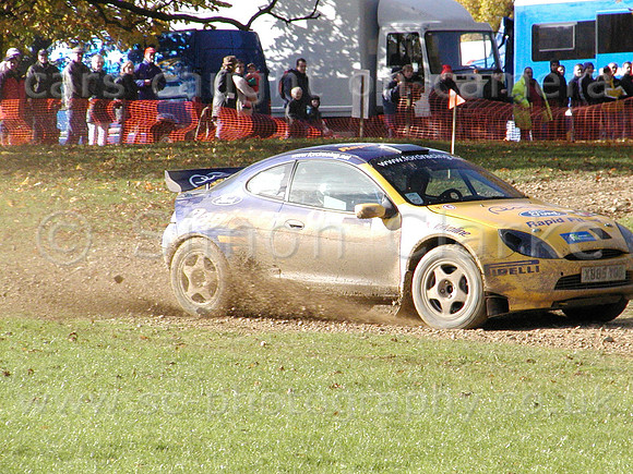 car002a
