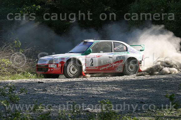 wales04_car002c